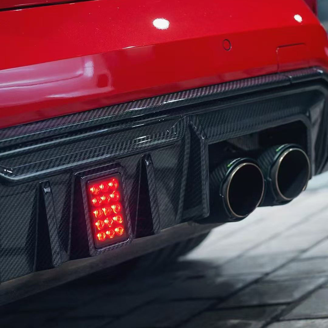 BMW M3 G80 / M4 G82 - CARBON FIBER REAR DIFFUSER WITH F1 LED (V2)