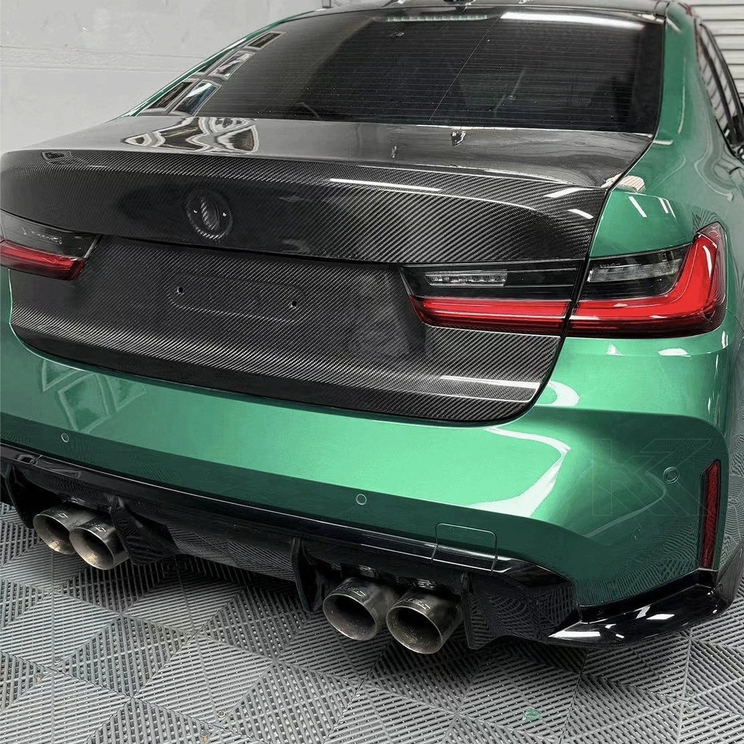 BMW M2 G87 Dry carbon fiber trunk lid - Amxnx