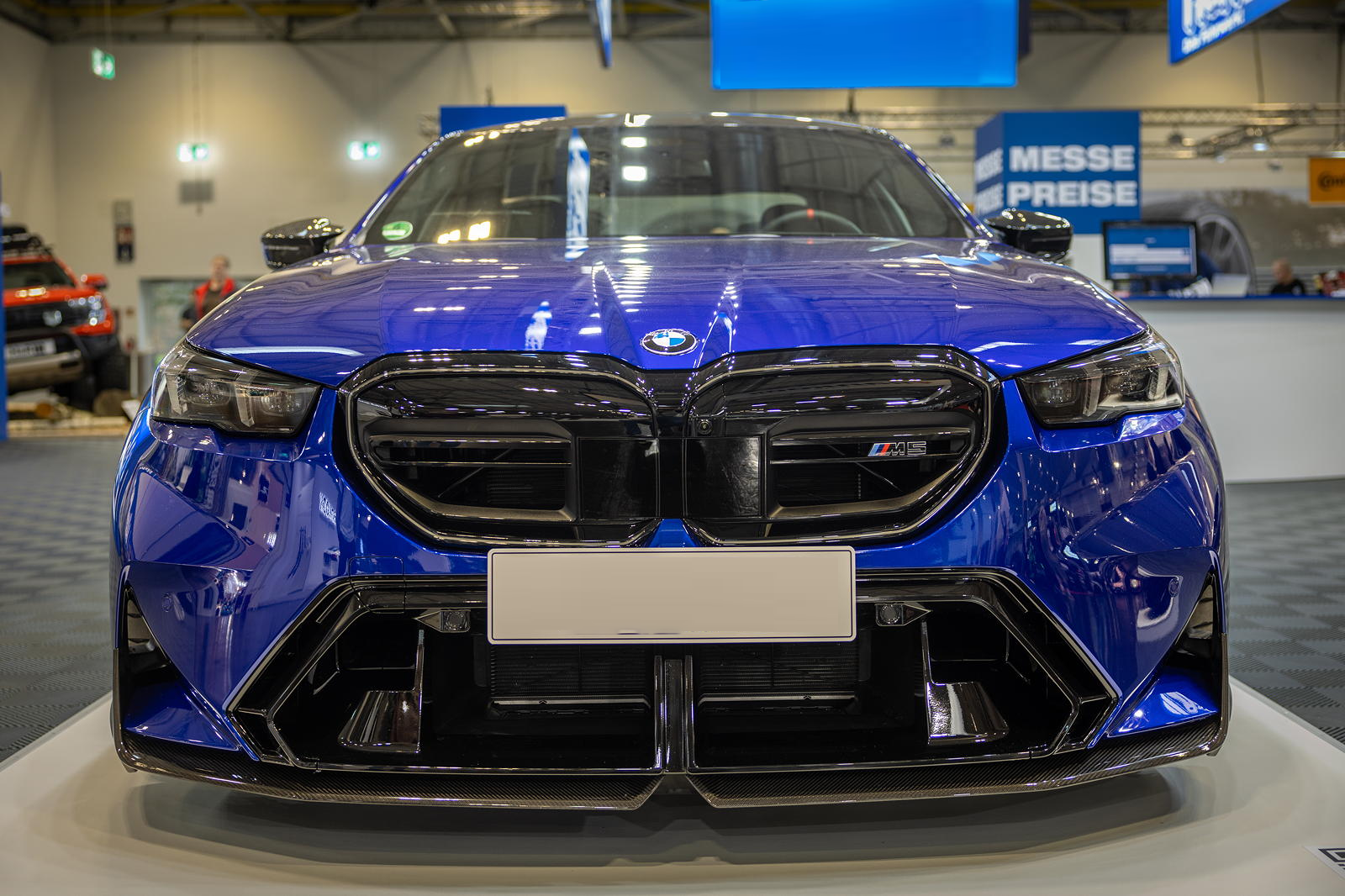 Dry carbon fiber modification kit for BMW G90 and G99