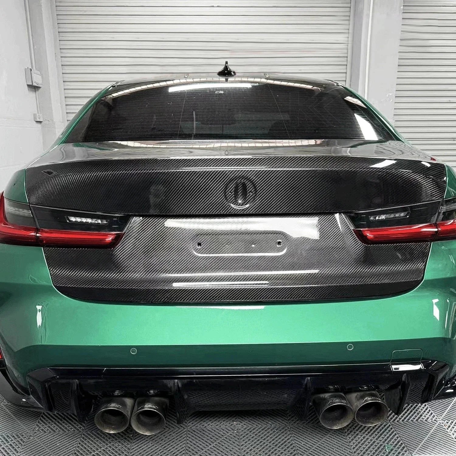BMW M2 G87 Dry carbon fiber trunk lid - Amxnx
