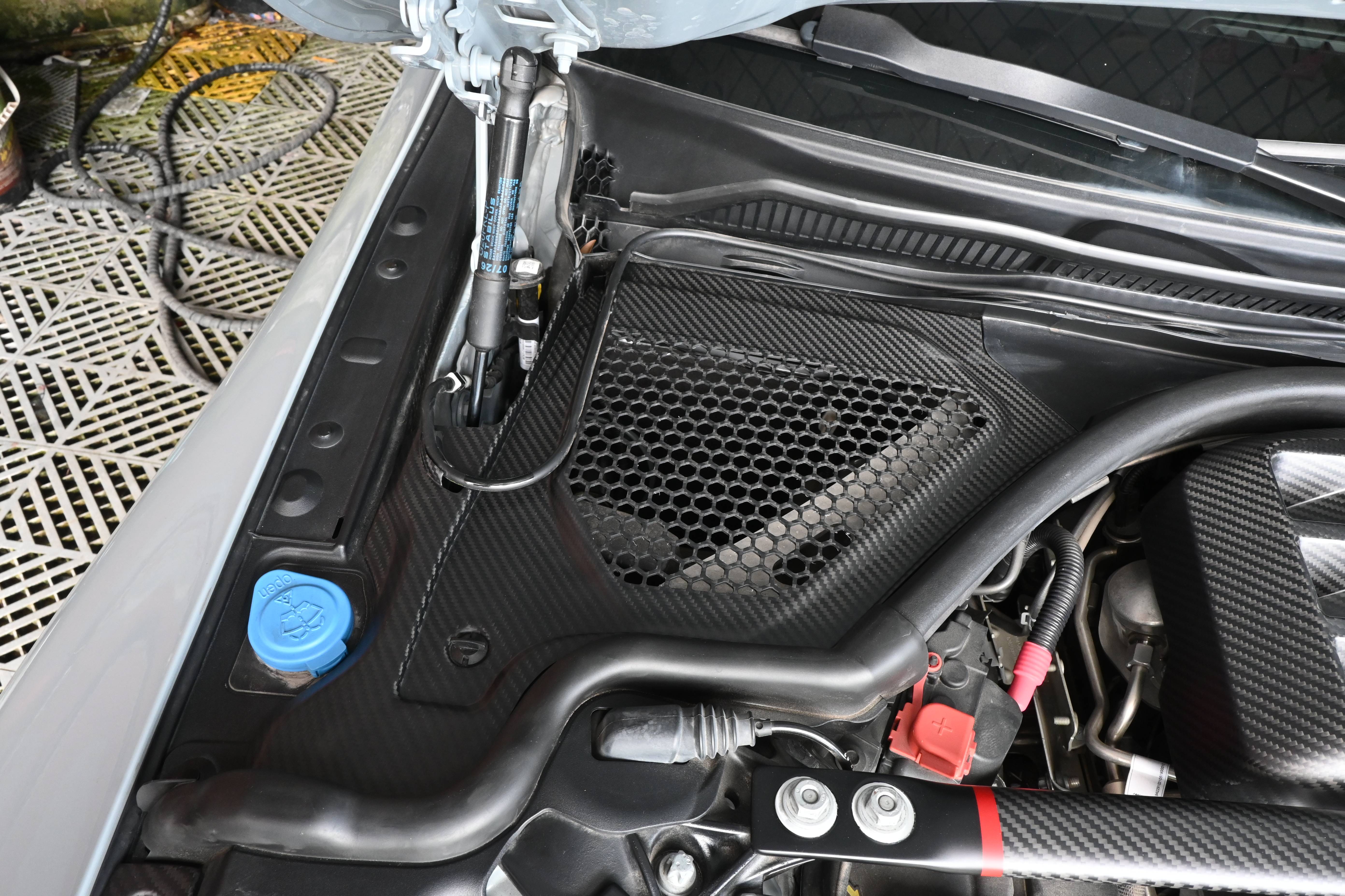 For BMW G87 M2 G80 G81 M3 G82 M4 Dry Carbon Fiber Engine Top Corner Panels
