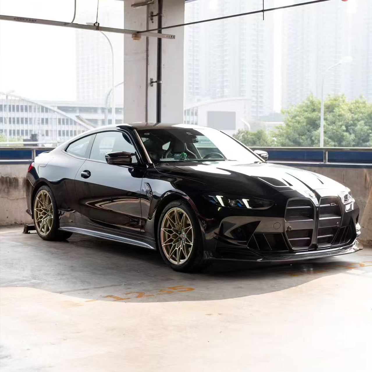 Dry carbon fiber R44 II SP2 front diffuser and lower bumper body kit for BMW G80 and G82 models
