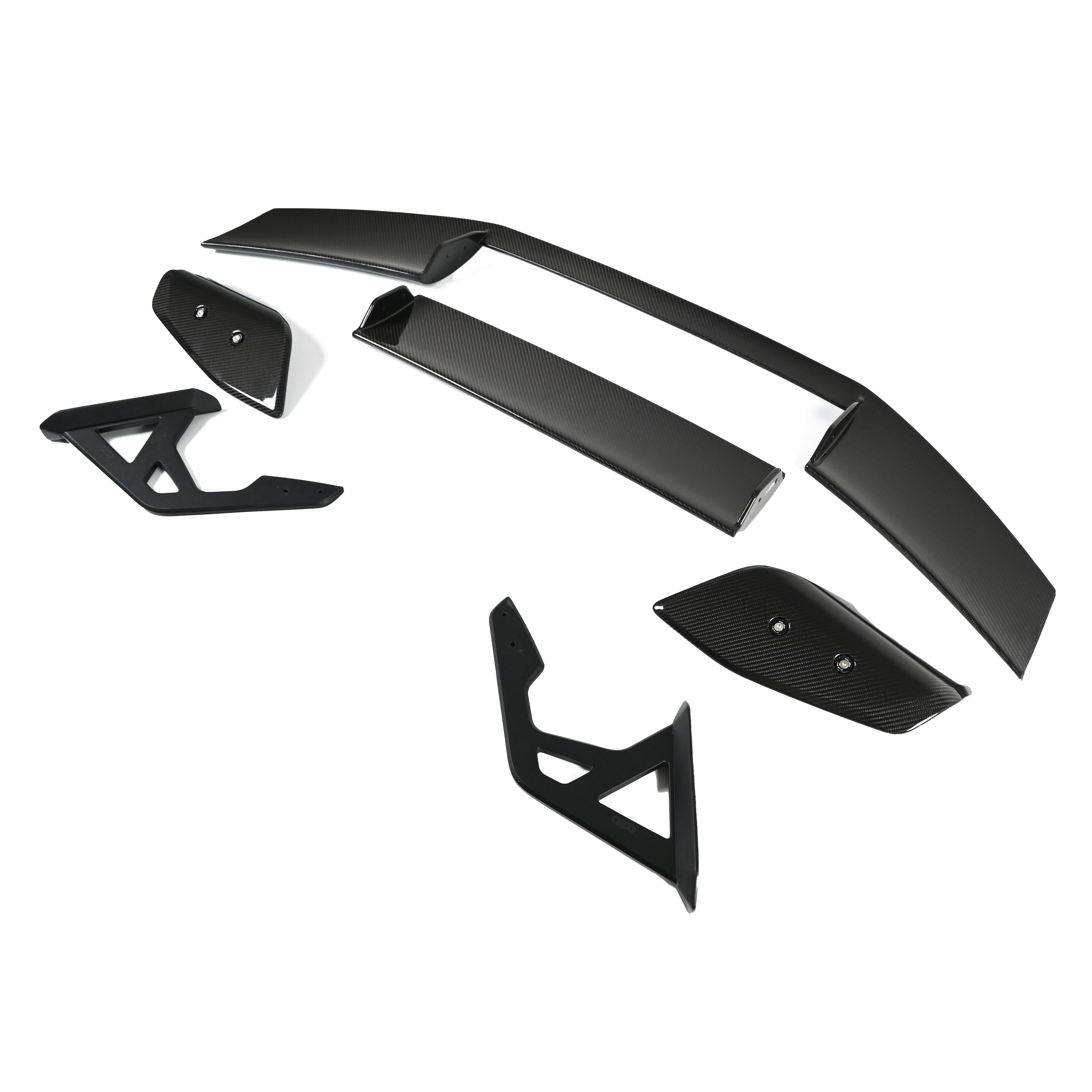 Dry carbon fiber rear spoiler for BMW M2, M3, M4, and AT-R3 models.