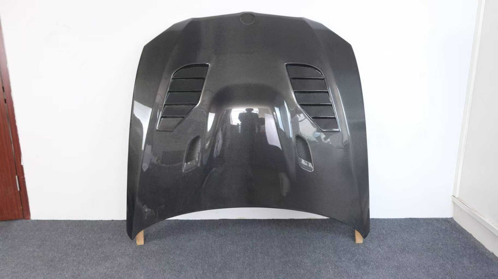 E92 hood dry carbon fiber